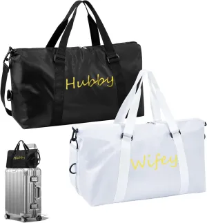 2 Pcs Wifey Hubby Duffle Bag Set White Black Wedding Travel Bags Waterproof Honeymoon Travel Bags Weekender Tote Bag For Women Men Couple Bridal Shower Honeymoon Party Organizer Supplies