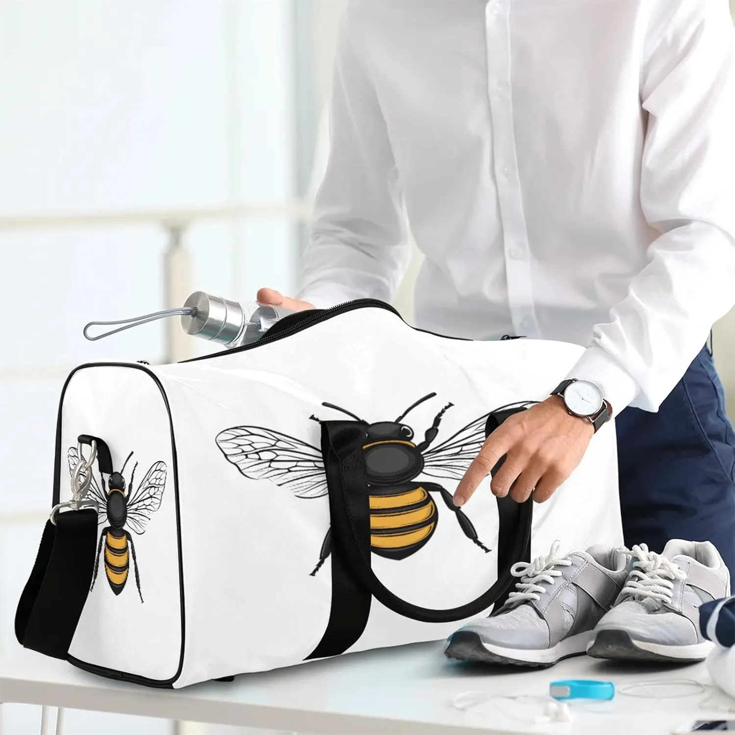 Bee Duffle Bag for Travel, Overnight Weekend Gym Carry On Luggage Bag, Yellow Bee Travel Duffel Bag for Men Women