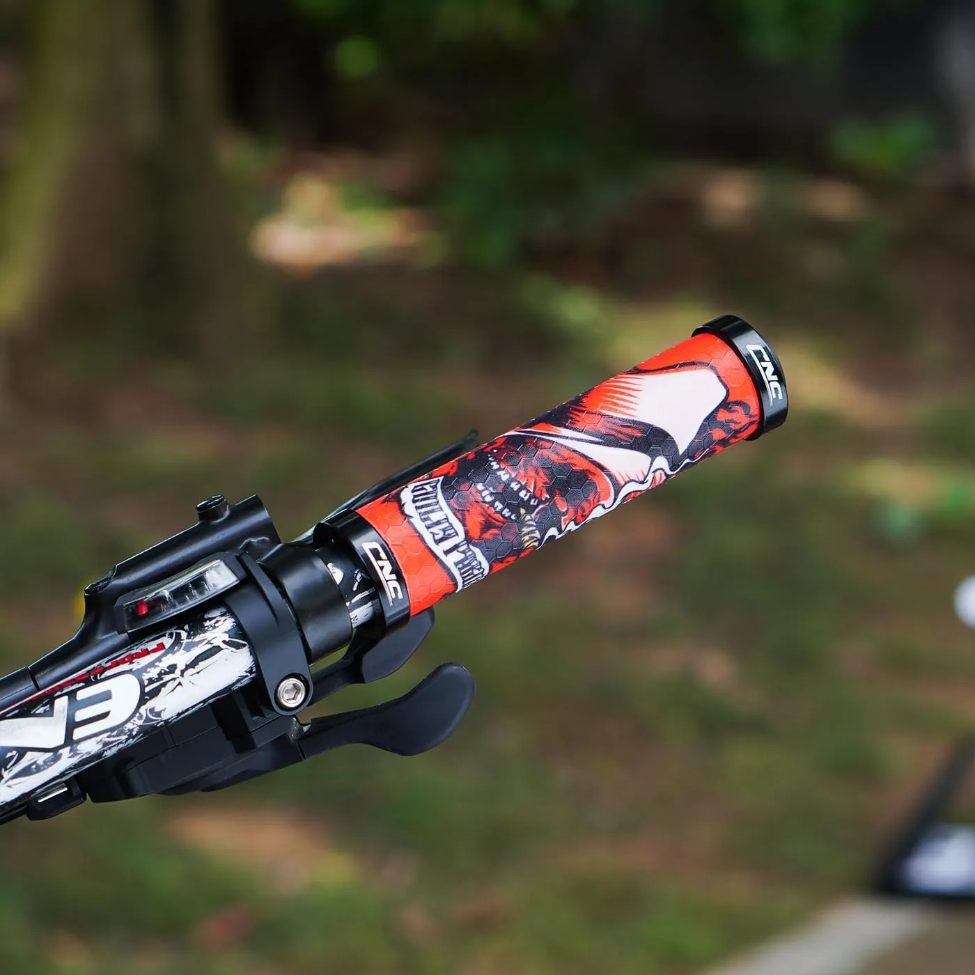 CNC Mountain Bike Handlebar Grips,Silicone Bike Grips for MTB/BMX/Bicycle-Double Lock on Locking Design Bicycle Handlebar Grips.