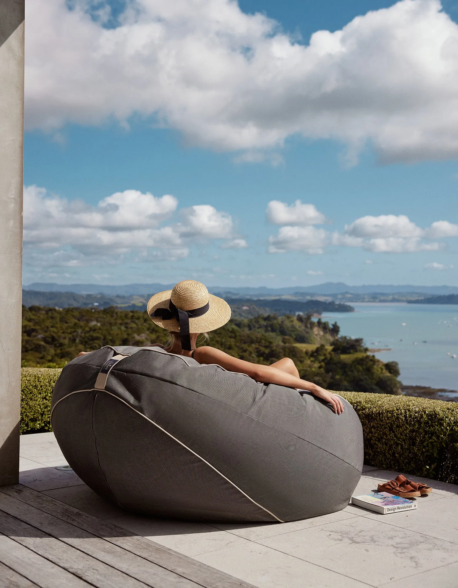 Coast outdoor beanbag with contrast piping XXL