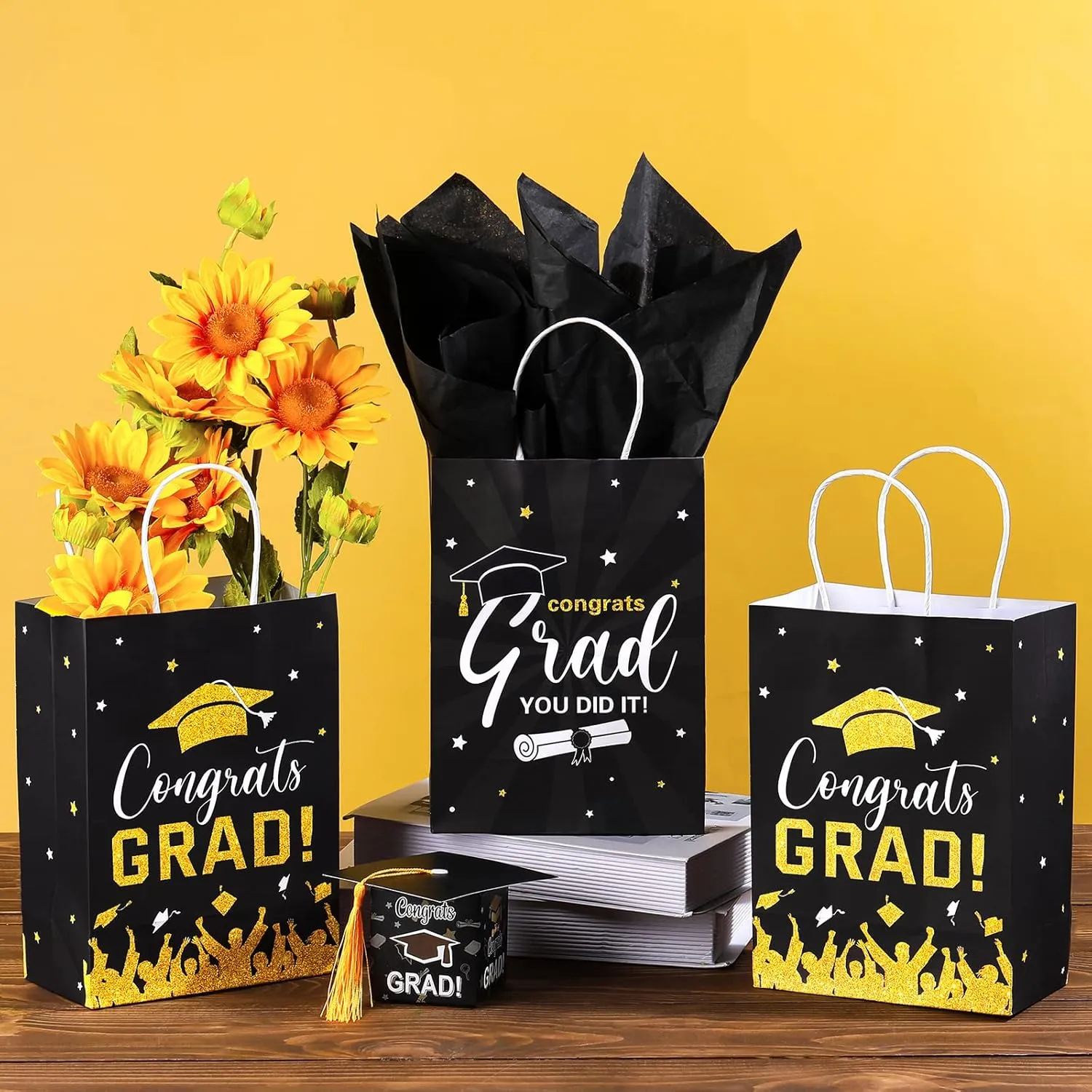 Colarr 24 Pcs Graduation Gift Bags with Tissue Paper 2025 Graduation Party Gift Bags with Handles for High School, College, Kindergarten, 8th Grade and More(Black, Gold)