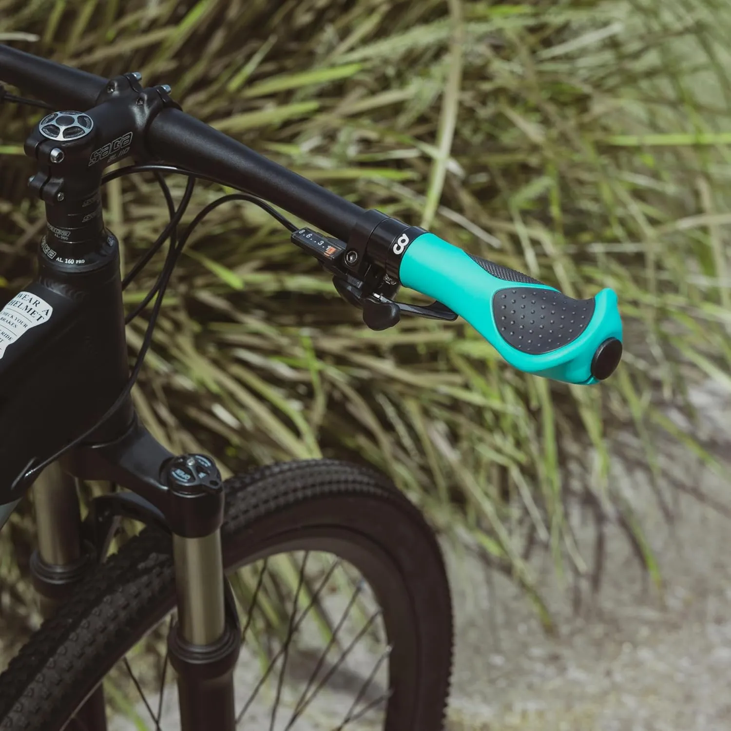 CyclingDeal Mountain Bike Grips Bicycle Handlebar Grips - Ergonomic Bike Grips Anti-Slip Design for MTB Grips - Soft Gel Bike Handlebar Grips - Quality Bike Handle Grips