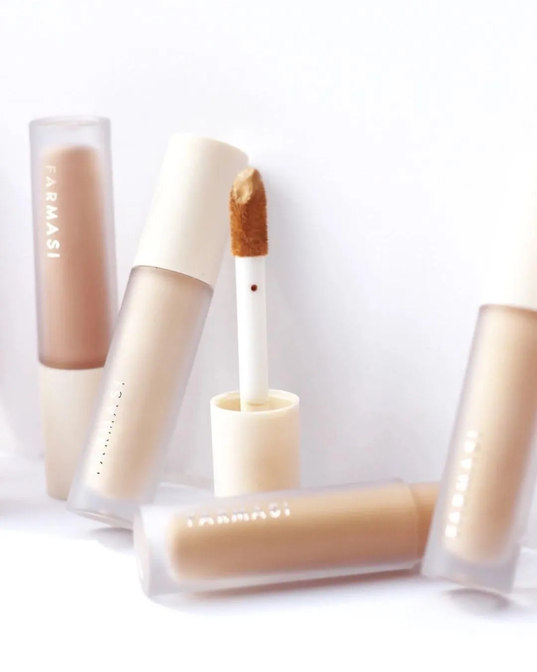 FARMASi Vfx Pro Liquid Concealer Makeup, All-in-one Full Coverage, Highly Pigmented Concealer for All Skin Type, Hide Shadows & Imperfections, Enhance Skin Fullness Concealer, 0,24 Fl Oz, 00 Fair