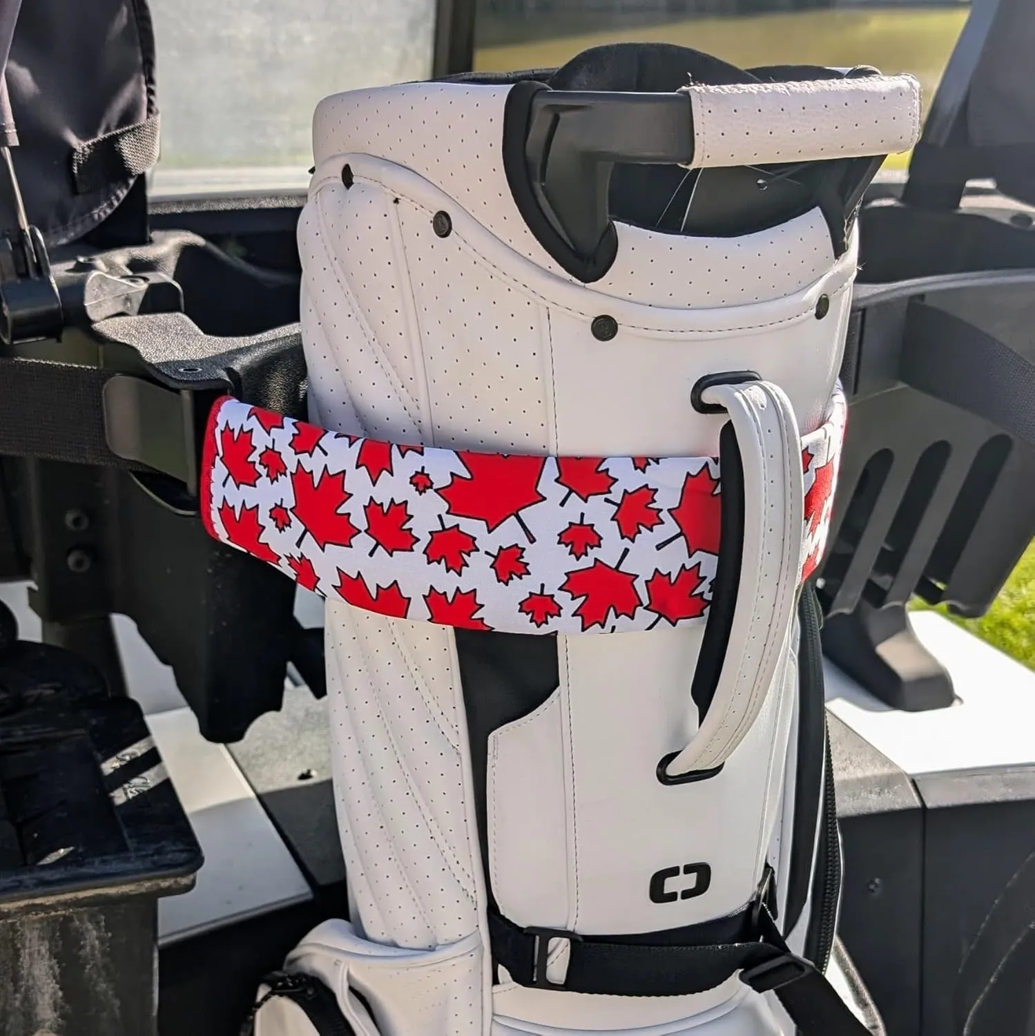 Foretra - Canada Maple Leaves Pattern Golf Cart Strap Sleeve – Protect Your Premium Golf Bag from Friction and Scuff Marks While Adding Style and Color to Your Setup