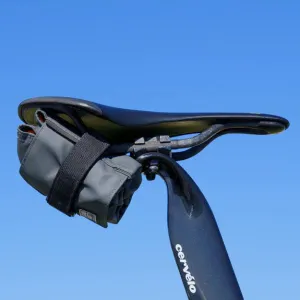 Lead Out Saddlebag - Charcoal Grey