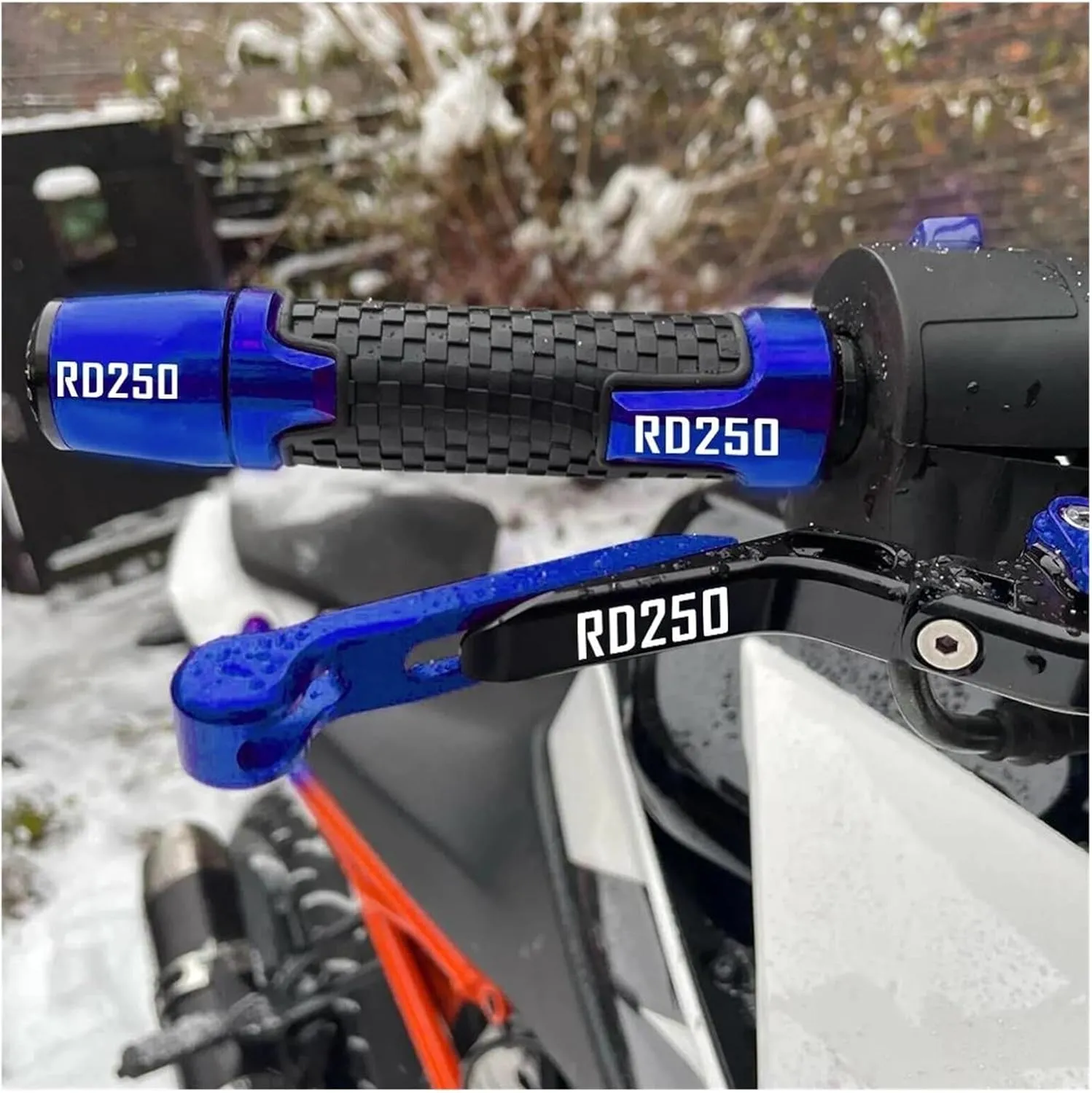 Motorcycle CNC Brake Clutch Levers Handlebar Hand Grips for RD250A B C D E F 1974-1979 1978 1977(Silver)