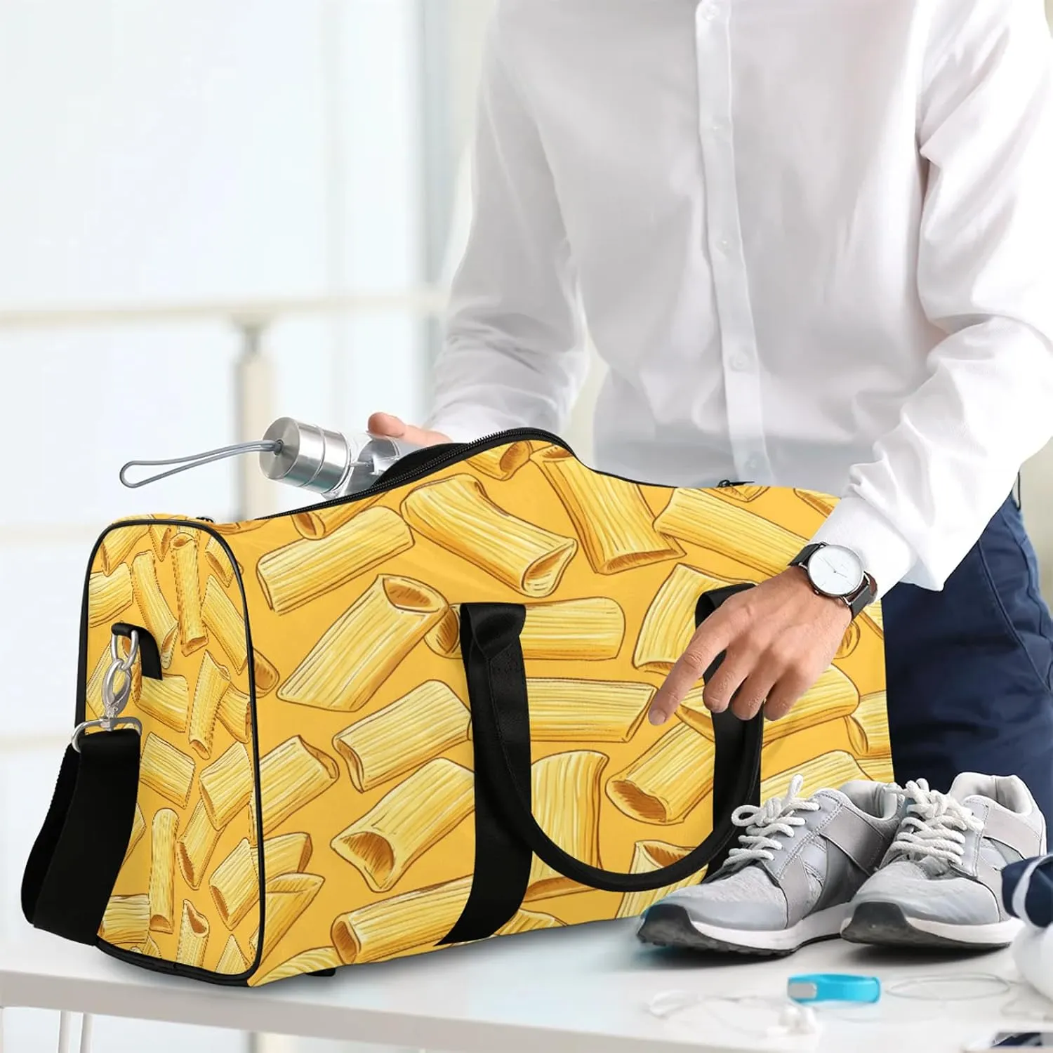 Noodles Duffle Bag for Travel, Overnight Weekend Gym Carry On Luggage Bag, Funny Food Travel Duffel Bag for Men Women