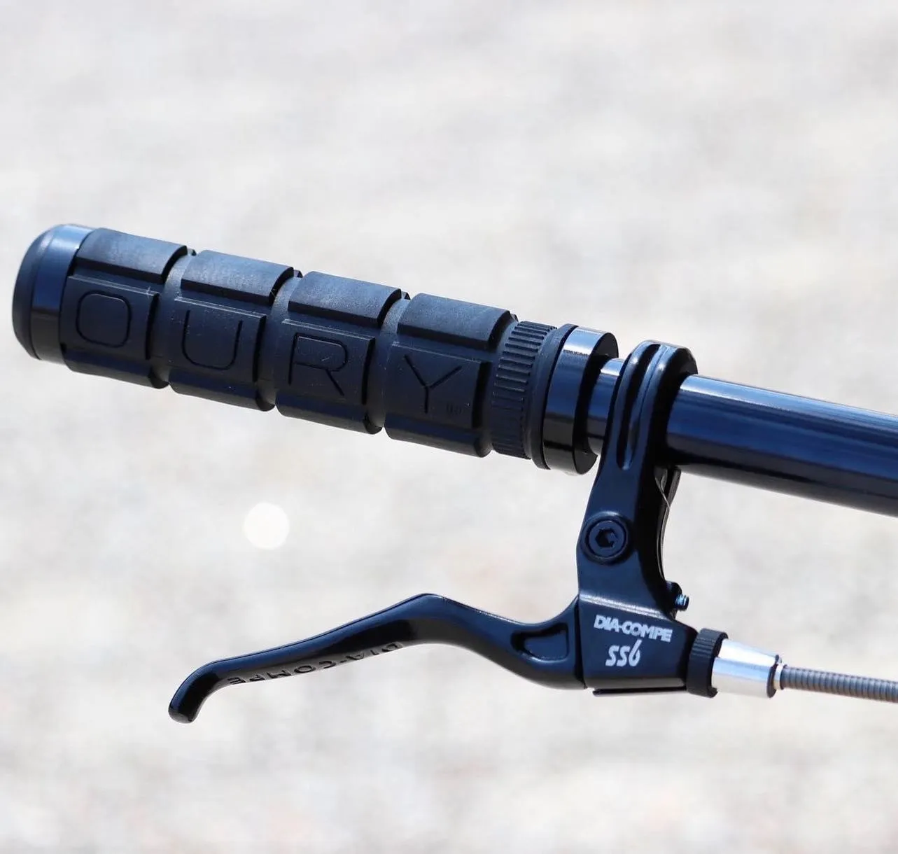OURY Single Compound V2 Handlebar Grips