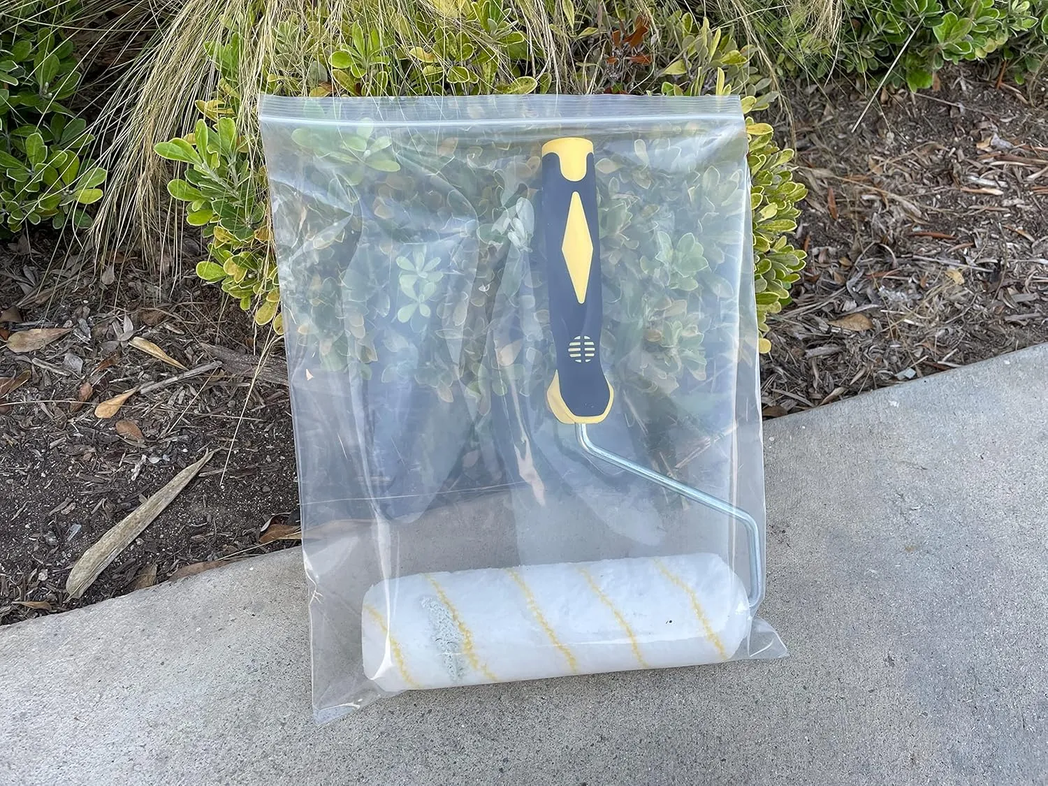 Sandbaggy Clear Reclosable Plastic Bags | Industrial Grade 4 Mil Thick Poly Bag | Food Grade Plastic Compliant with FDA & USDA | 100% Recyclable (Pack of 100, 9" x 12 inch)