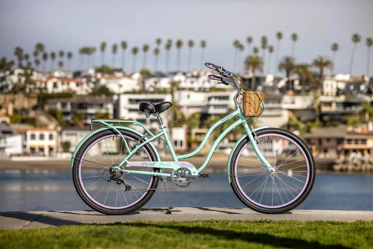 Schwinn Perla Cruiser Bike, 26 Inch Bike for Women and Men, 7-Speed Beach Cruiser Bicycle, Linear Pull Brakes, Comfortable Quilted Seat, Upright Riding Position, Adult Bicycle