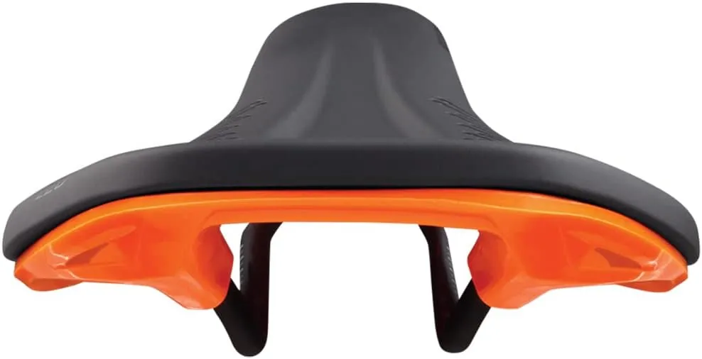 Spank Oozy 220 Saddles: Smooth Surface Contour and Outer Edges Maximize Maneuverability