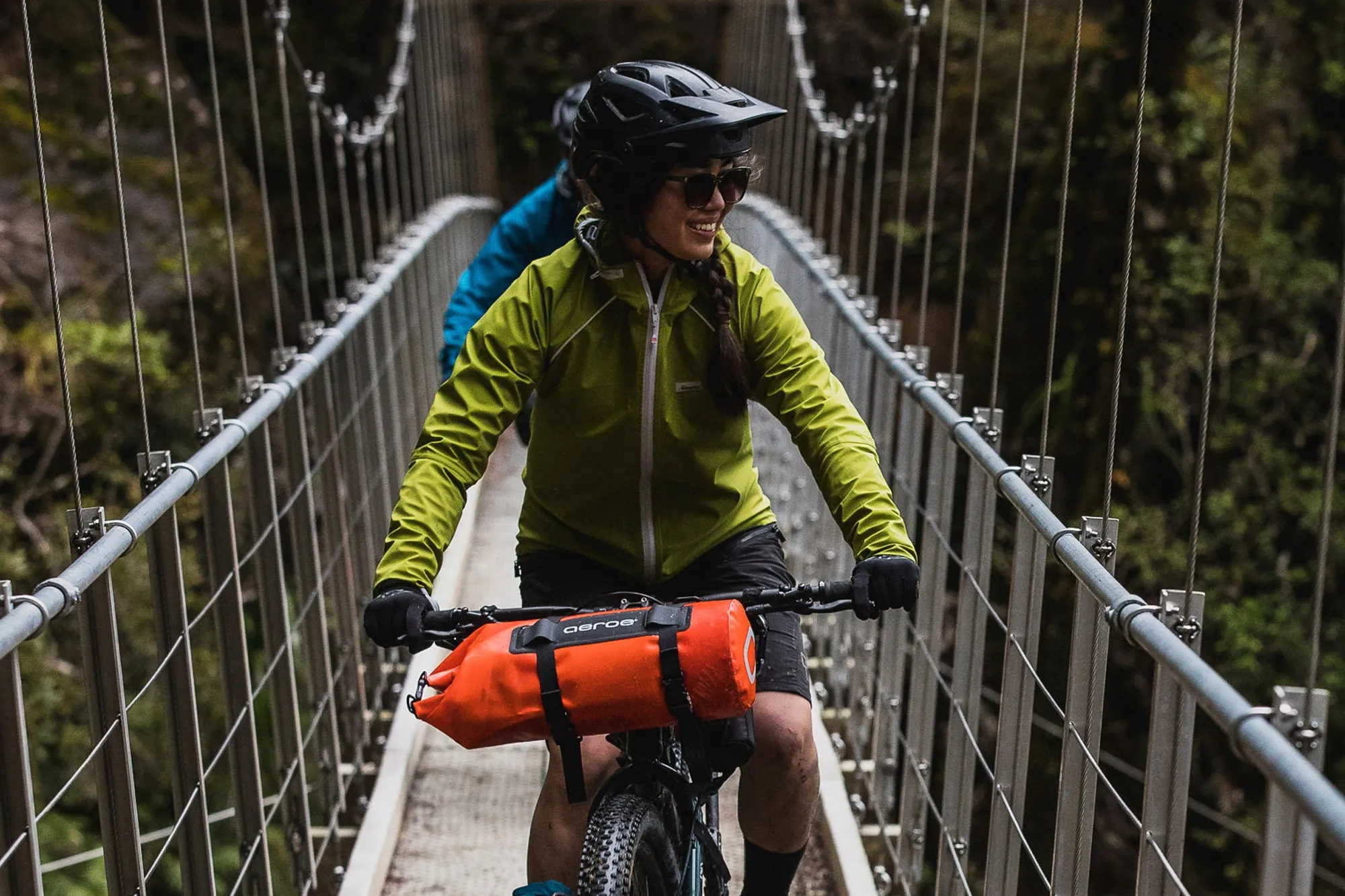 Spider Handlebar Cradle & 8L Dry Bag Combo