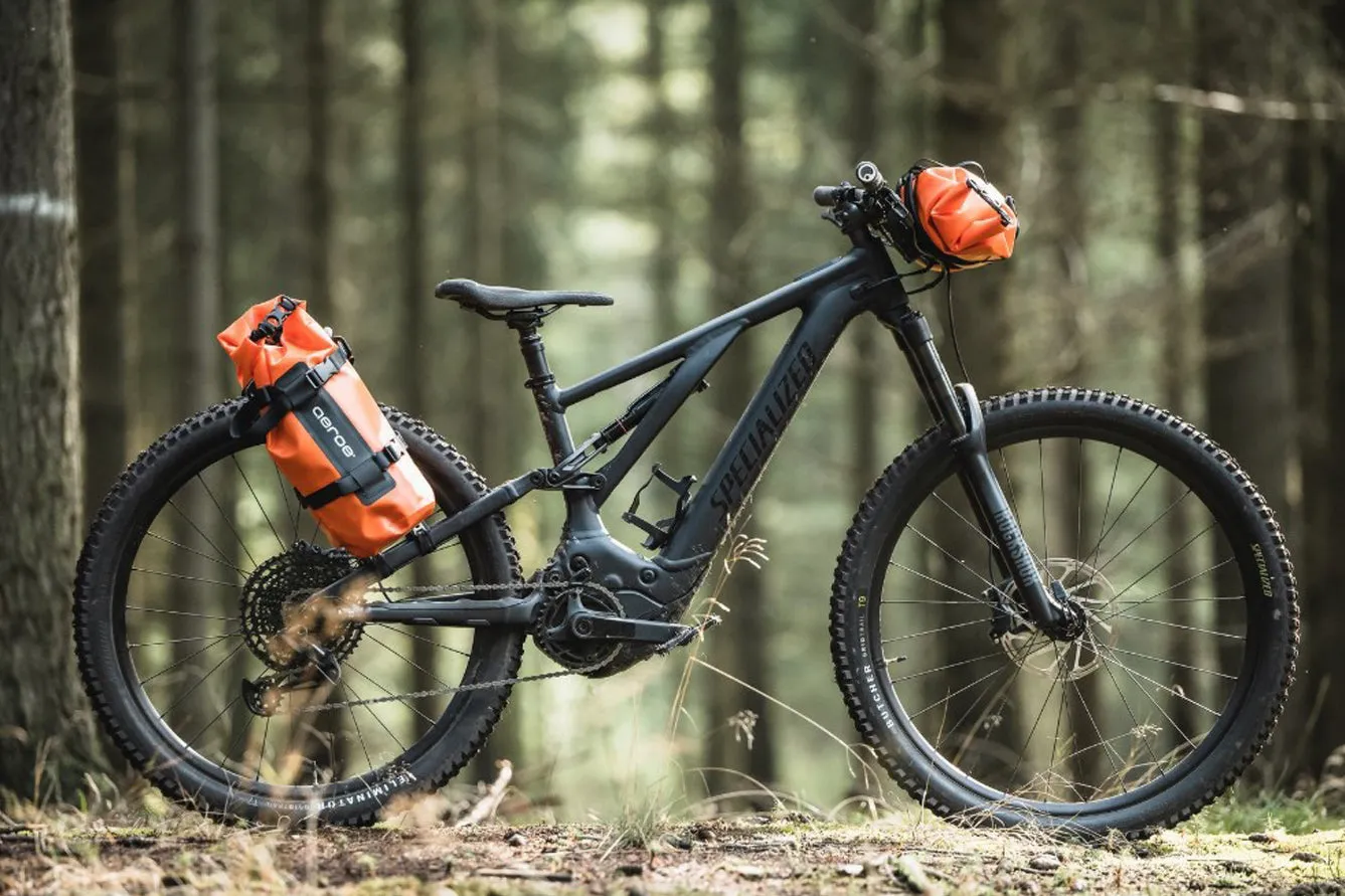 Spider Handlebar Cradle & 8L Dry Bag Combo