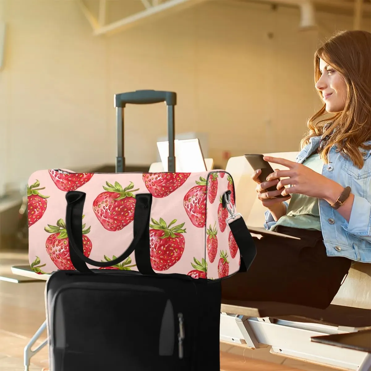 Strawberry Foldable Lightweight Duffle Bag for Travel - Waterproof Carry On Bags for Airplanes, Travel Duffel Bags for Gym, Weekend