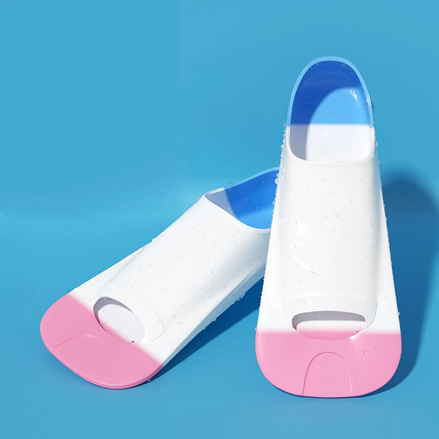 Swim Fins – Kids Swimming Flippers | Silicone Diving Fins | Comfortable Swimming Training Gear, Lightweight Portable Swim Equipment, Flippers with Storage Mesh Bag for Pool Scenario