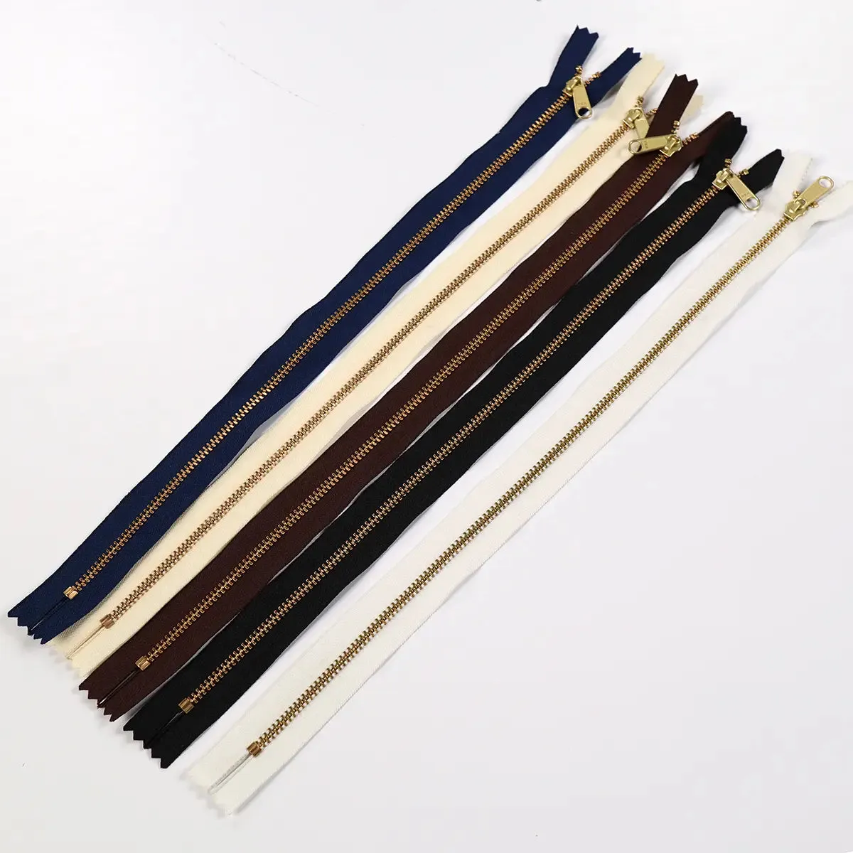 YKK 4.5 Brass Bag Zipper Long Pull 14 Inch